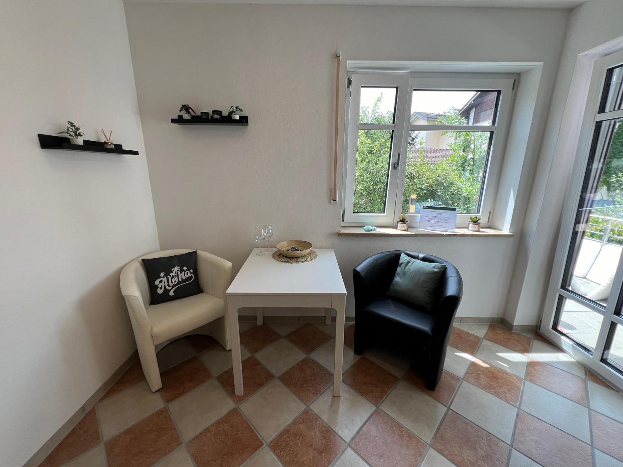 Palmen Apartment Direkt In Bad Aibling Eksteriør billede